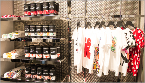 A|Xアルマーニ エクスチェンジ コラボレーションアートTシャツを4店舗で限定発売