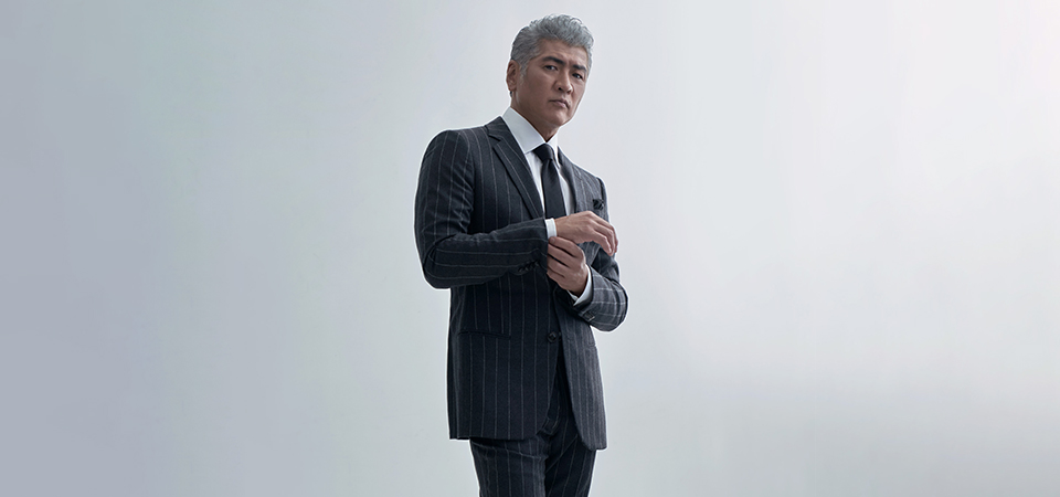 吉川 晃司に“Hold you again”といわせたジョルジオ アルマーニのオーダースーツ ～See you in GQ～