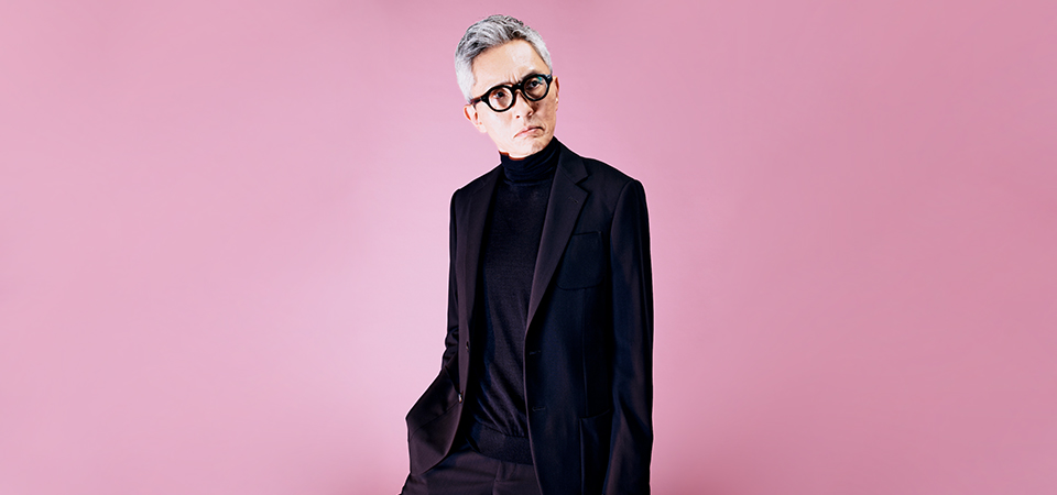 ひとつひとつが絵になる、松重豊の「オフ」なスーツの着こなし ~See you in GQ~
